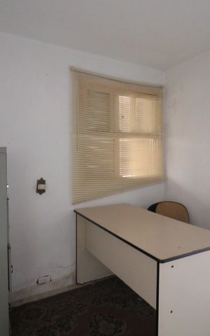 Casa para alugar com 367m², 4 quartos e 2 vagasCasa 2 - Escritório