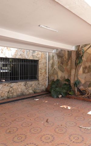Casa para alugar com 367m², 4 quartos e 2 vagasGaragem