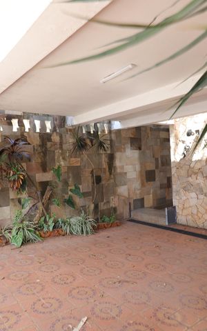 Casa para alugar com 367m², 4 quartos e 2 vagasGaragem