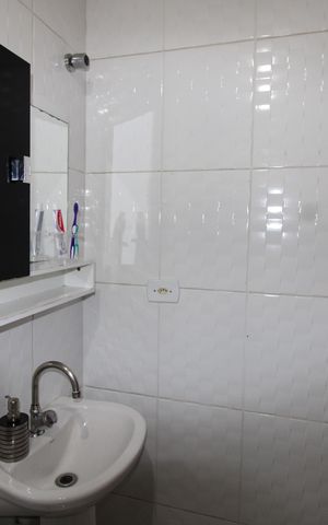 Casa à venda com 60m², 2 quartos e 1 vagaBanheiro