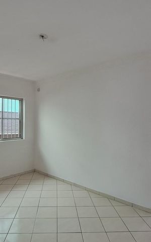 Casa para alugar com 280m², 2 quartos e 2 vagas Casa para alugar com 280m², 2 quartos e 2 vagasSala