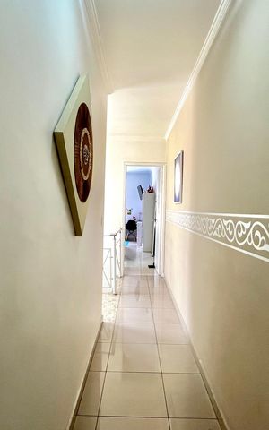 Casa para alugar com 189m², 3 quartos e 3 vagas Casa para alugar com 189m², 3 quartos e 3 vagasCorredor