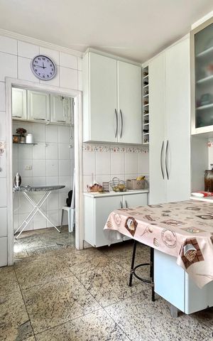Casa para alugar com 189m², 3 quartos e 3 vagas Casa para alugar com 189m², 3 quartos e 3 vagasCozinha