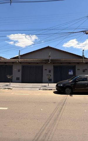 Casa à venda com 700m², 12 quartos e 6 vagasFachada