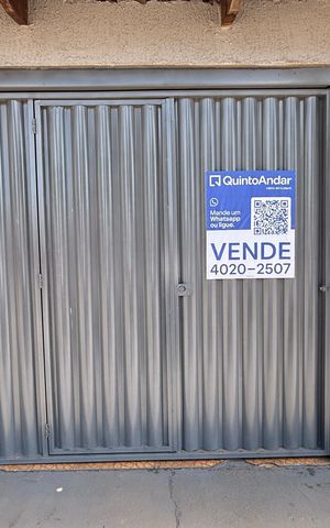 Casa à venda com 700m², 12 quartos e 6 vagasPlaca