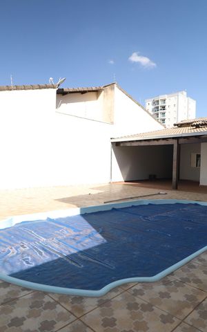Casa para alugar com 150m², 3 quartos e 4 vagasPiscina