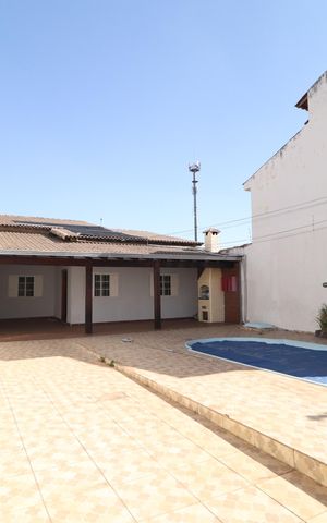 Casa para alugar com 150m², 3 quartos e 4 vagasPiscina