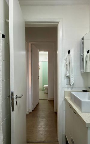 Apartamento à venda com 49m², 2 quartos e 1 vaga Apartamento à venda com 49m², 2 quartos e 1 vagaBanheiro Social