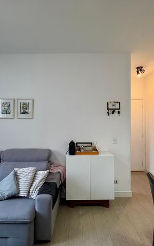 Apartamento à venda com 49m², 2 quartos e 1 vaga Apartamento à venda com 49m², 2 quartos e 1 vagaSala