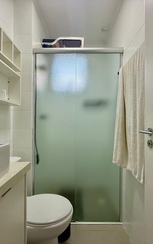 Apartamento à venda com 49m², 2 quartos e 1 vaga Apartamento à venda com 49m², 2 quartos e 1 vagaBanheiro Social