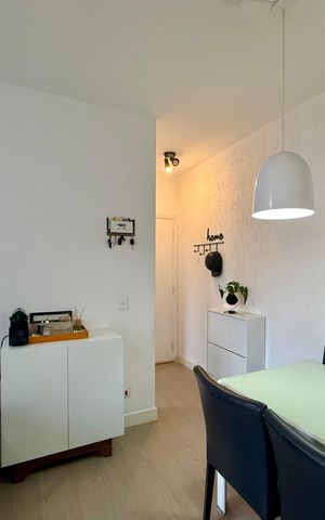 Apartamento à venda com 49m², 2 quartos e 1 vaga Apartamento à venda com 49m², 2 quartos e 1 vagaSala