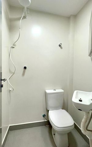 Apartamento para alugar com 72m², 2 quartos e 1 vaga Apartamento para alugar com 72m², 2 quartos e 1 vagaBanheiro de serviço