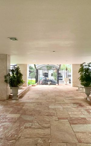 Apartamento para alugar com 72m², 2 quartos e 1 vaga Apartamento para alugar com 72m², 2 quartos e 1 vagaEntrada