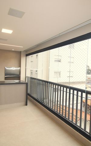 Apartamento à venda com 160m², 4 quartos e 4 vagasSala - Varanda