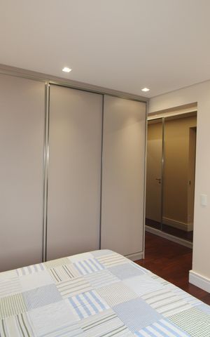 Apartamento à venda com 160m², 4 quartos e 4 vagasQuarto 2
