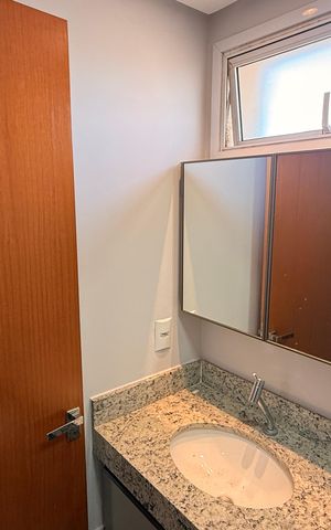 Apartamento à venda com 76m², 3 quartos e 2 vagasBanheiro Social