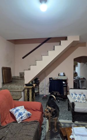 Casa à venda com 339m², 4 quartos e 7 vagas Casa à venda com 339m², 4 quartos e 7 vagasSala