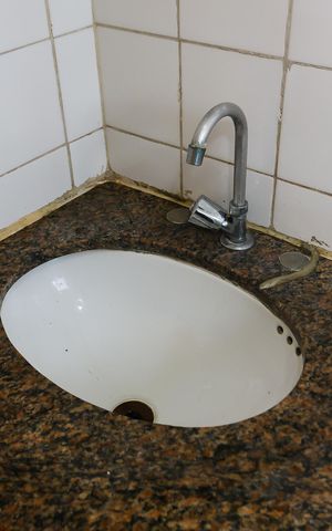 Apartamento à venda com 52m², 2 quartos e 1 vaga Apartamento à venda com 52m², 2 quartos e 1 vagaBanheiro