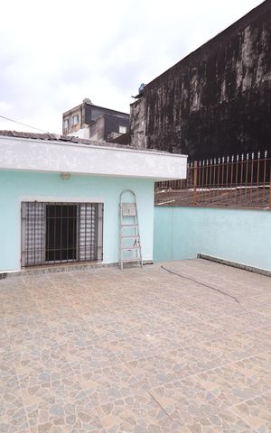Casa para alugar com 120m², 3 quartos e 2 vagasVaranda
