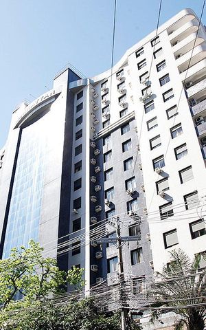 Apartamento à venda com 43m², 1 quarto e sem vagaFachada