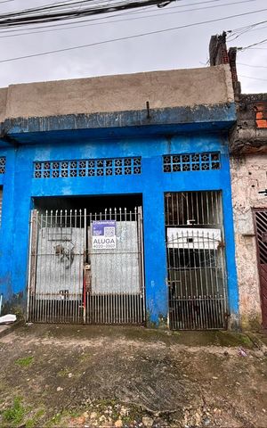 Casa para alugar com 50m², 1 quarto e 1 vaga Casa para alugar com 50m², 1 quarto e 1 vagaFachada
