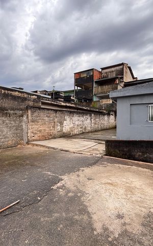 Casa para alugar com 50m², 1 quarto e 1 vaga Casa para alugar com 50m², 1 quarto e 1 vagaQuintal