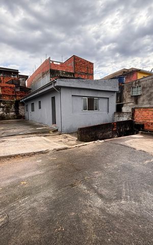 Casa para alugar com 50m², 1 quarto e 1 vaga Casa para alugar com 50m², 1 quarto e 1 vagaQuintal