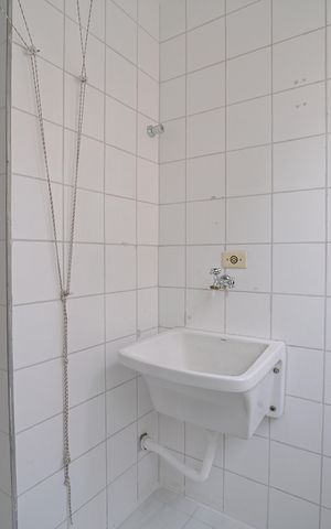 Apartamento para alugar com 70m², 2 quartos e 1 vagaÁrea de Serviço