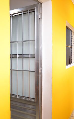 Casa para alugar com 240m², 2 quartos e sem vagaÁrea de Serviço