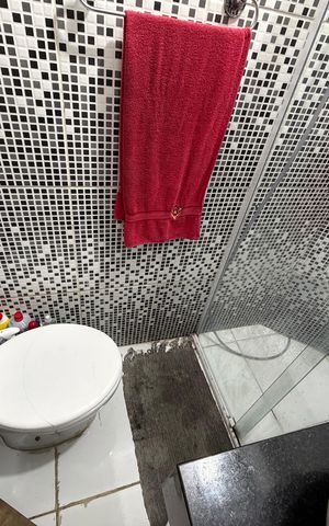 Casa para alugar com 160m², 2 quartos e 1 vaga Casa para alugar com 160m², 2 quartos e 1 vagaBanheiro da suíte