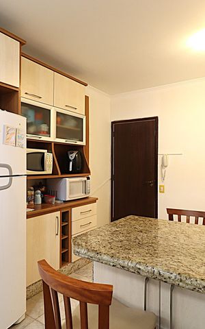 Apartamento à venda com 124m², 3 quartos e 2 vagasCozinha