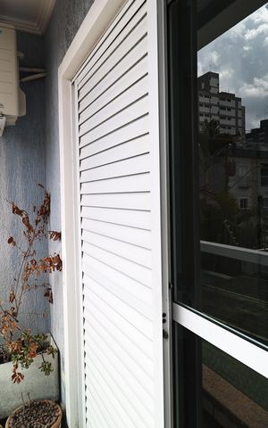Casa à venda com 125m², 4 quartos e 4 vagasSacada suite 2