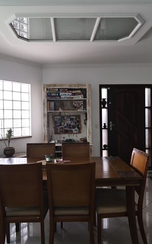 Casa à venda com 125m², 4 quartos e 4 vagasSala