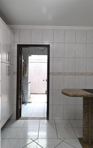 Casa à venda com 125m², 4 quartos e 4 vagasCozinha