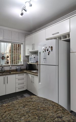 Casa à venda com 125m², 4 quartos e 4 vagasCozinha