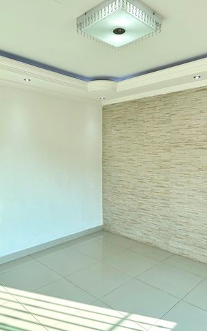 Casa à venda com 300m², 2 quartos e 4 vagasSala