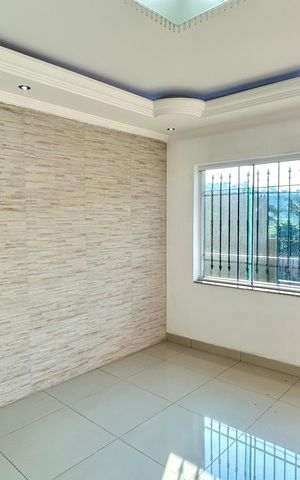 Casa à venda com 300m², 2 quartos e 4 vagasSala