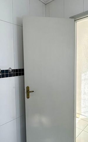 Casa à venda com 300m², 2 quartos e 4 vagasBanheiro 