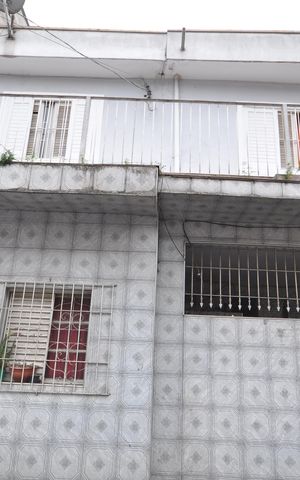 Casa para alugar com 132m², 1 quarto e sem vagaFachada