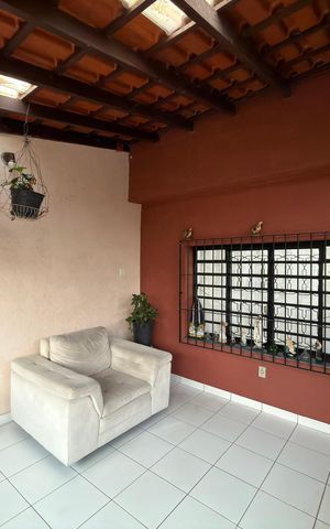 Casa para alugar com 100m², 2 quartos e 2 vagas Casa para alugar com 100m², 2 quartos e 2 vagasVaranda