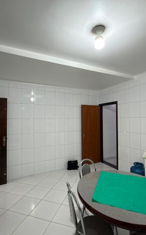 Casa para alugar com 100m², 2 quartos e 2 vagas Casa para alugar com 100m², 2 quartos e 2 vagasCozinha