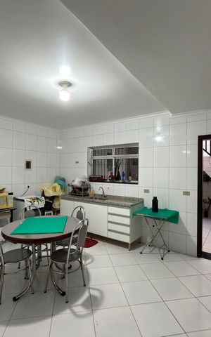 Casa para alugar com 100m², 2 quartos e 2 vagas Casa para alugar com 100m², 2 quartos e 2 vagasCozinha