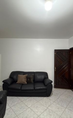 Casa para alugar com 100m², 2 quartos e 2 vagas Casa para alugar com 100m², 2 quartos e 2 vagasSala