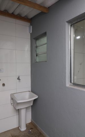 Casa para alugar com 40m², 1 quarto e sem vagaÁrea de Serviço
