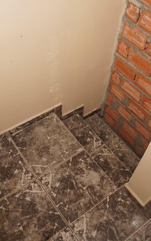 Casa para alugar com 324m², 3 quartos e sem vagaEscada