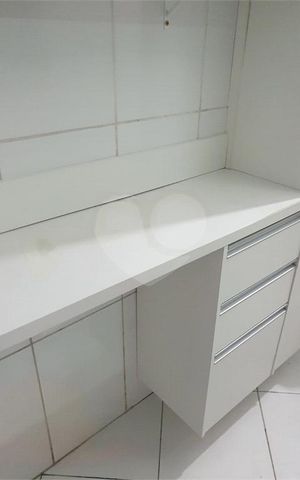 Casa de condomínio à venda com 84m², 2 quartos e 2 vagas