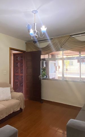 Casa à venda com 300m², 2 quartos e 3 vagasSalaSala