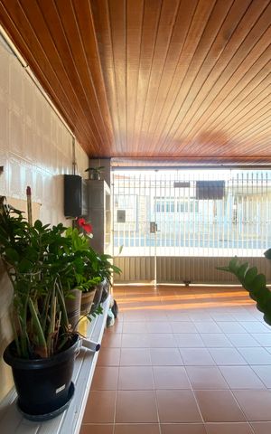 Casa à venda com 300m², 2 quartos e 3 vagasHall de entrada