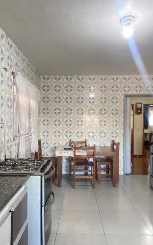 Casa à venda com 300m², 2 quartos e 3 vagasCozinha