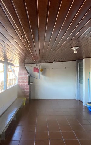 Casa à venda com 300m², 2 quartos e 3 vagasÁrea de Serviço